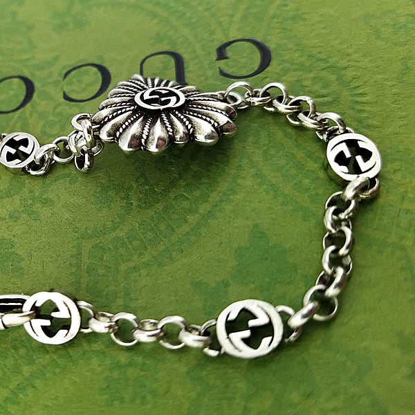 Gucci Double G Interlocking G Heart Bracelet