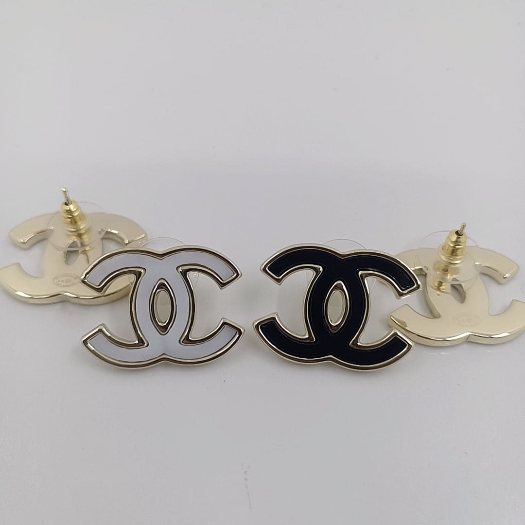 Chanel Black & White Earrings - 18K Yellow Gold