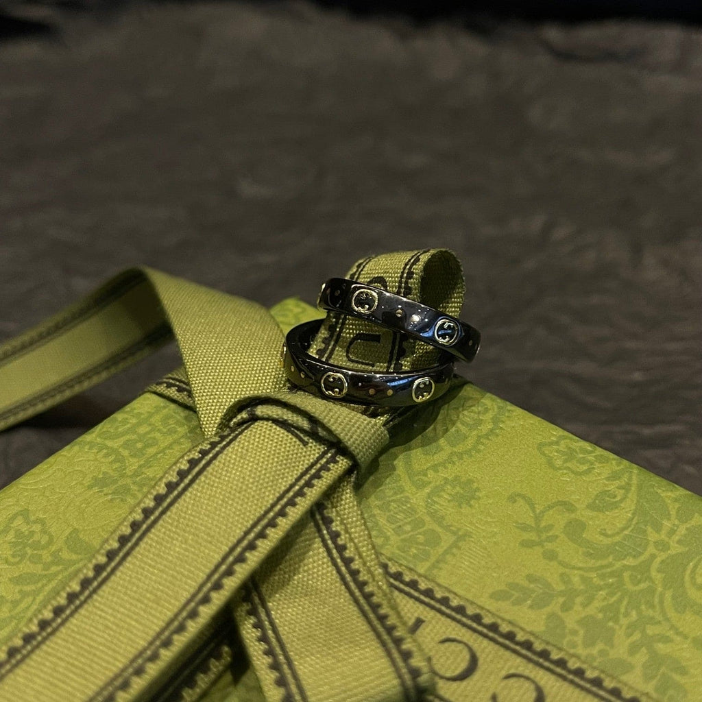 Gucci Double G Icon Black Corundum Ring - 18K Yellow Gold