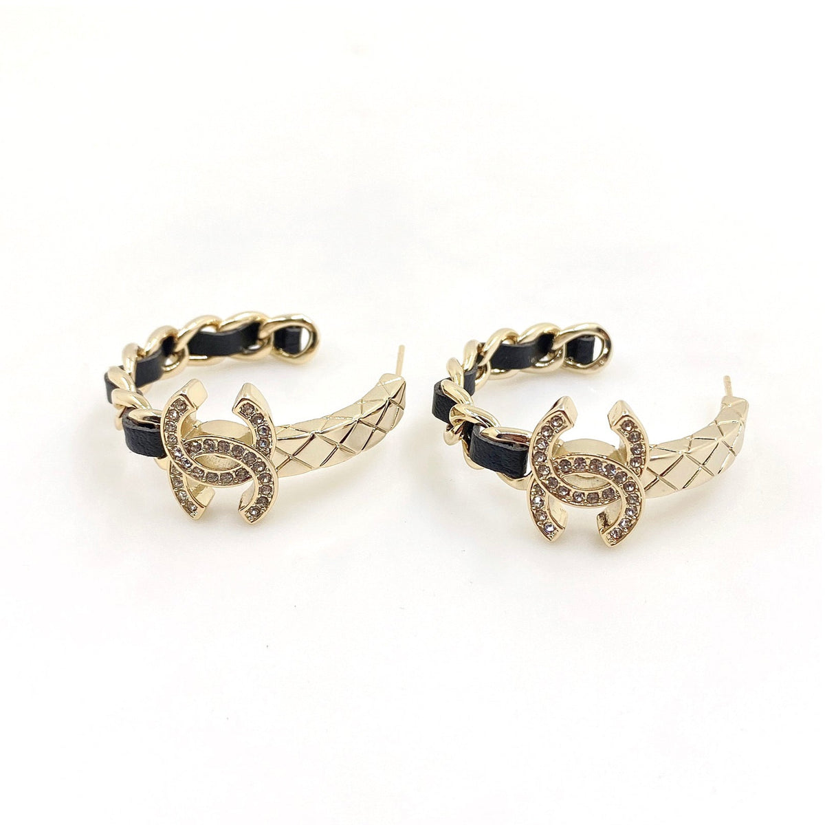 Chanel Black Open Earrings - 18K Yellow Gold