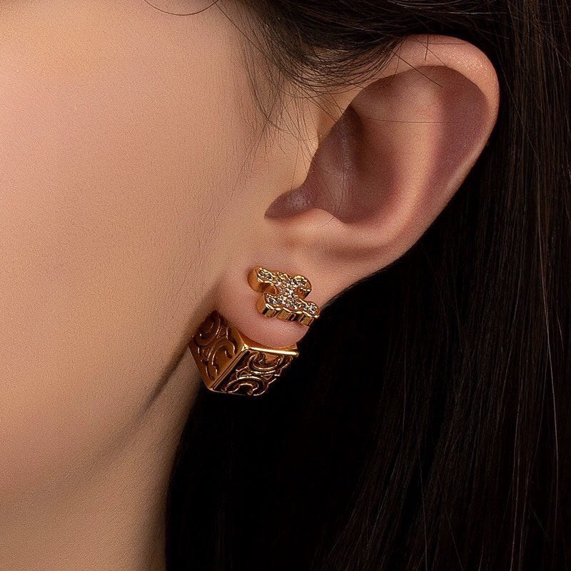 Celine Triomphe Dice Pendant Earrings - 18K Gold