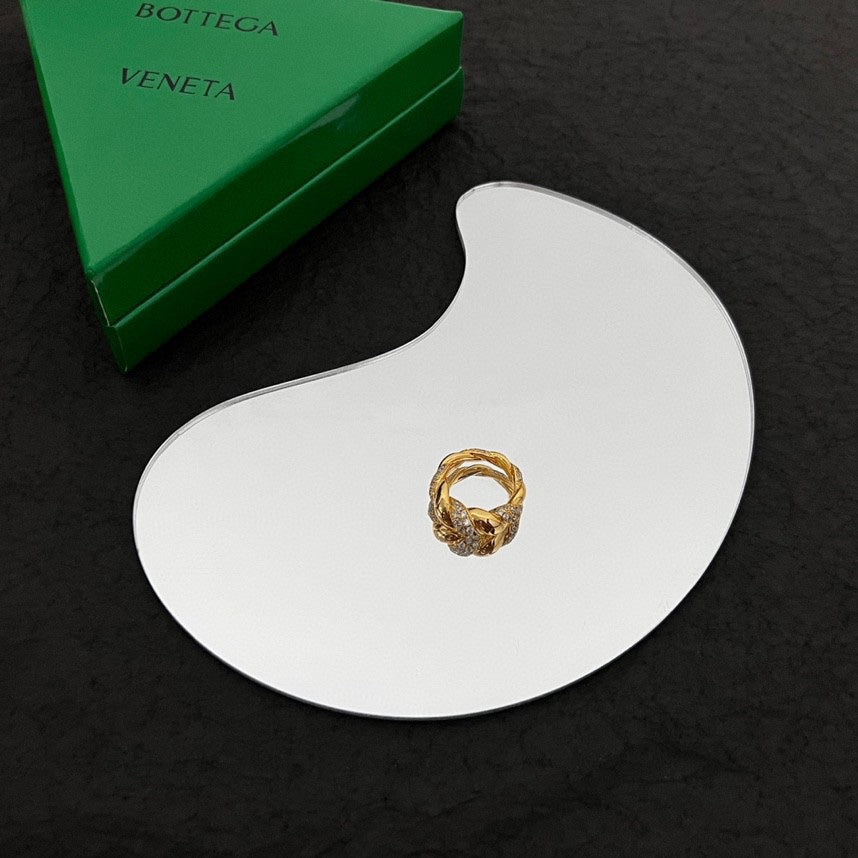 Bvlgari Red Crystal Ring - 18K Yellow Gold
