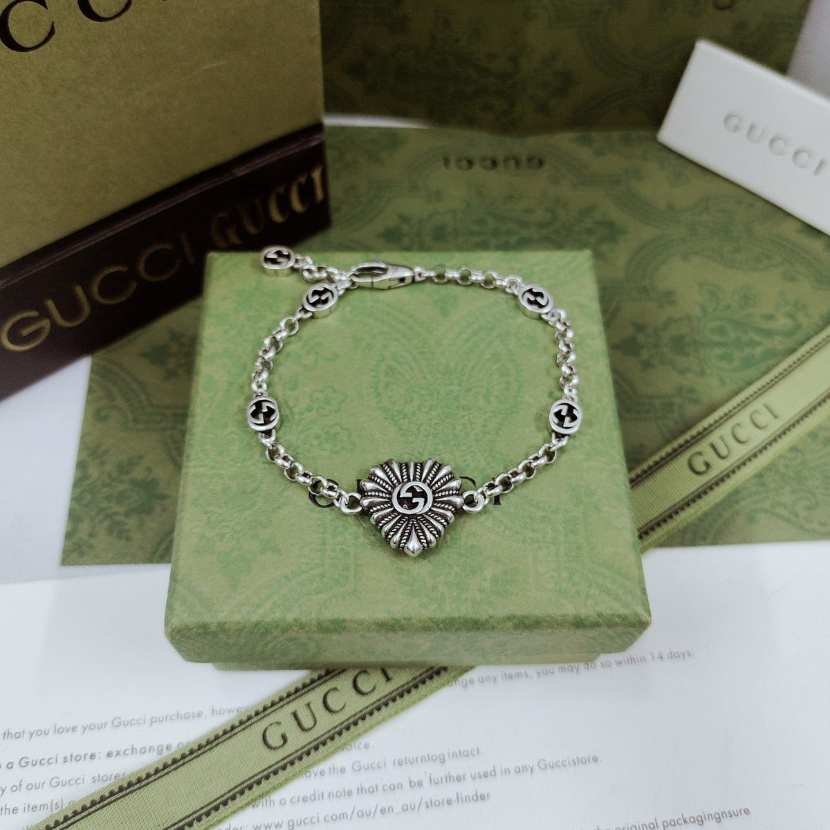 Gucci Double G Interlocking G Heart Bracelet