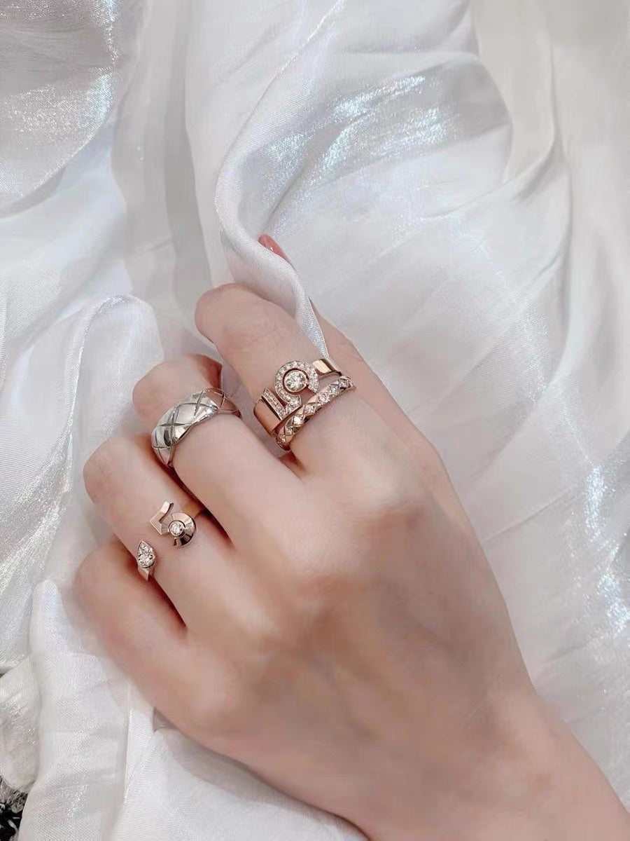 Chanel No.5 Ring - 18K Gold