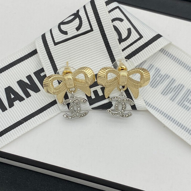 Chanel Bow Tie Earrings - 18K Yellow Gold