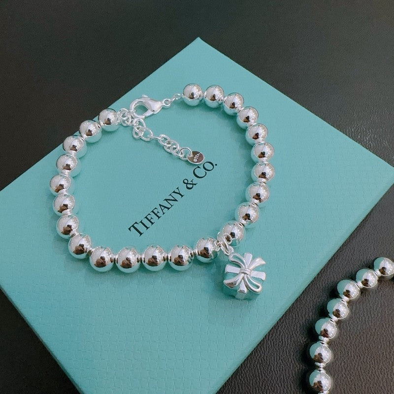 Return to Tiffany Blue Gift Box Bracelet - 18K White Gold