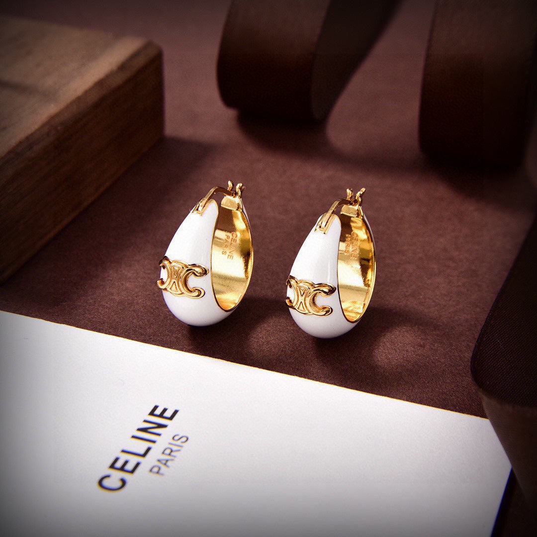 Celine Triomphe Pearl Earrings - 18K Yellow Gold
