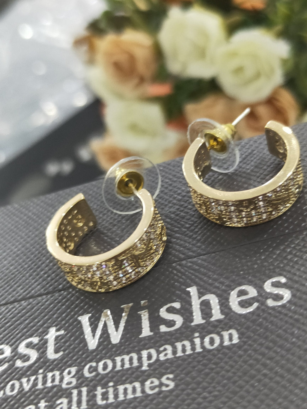 Louis Vuitton Circle Earrings - 18K Yellow Gold