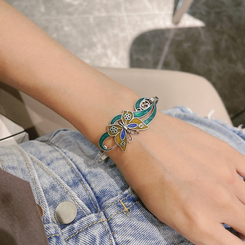 Gucci Double G Interlocking G & Butterfly Bracelet