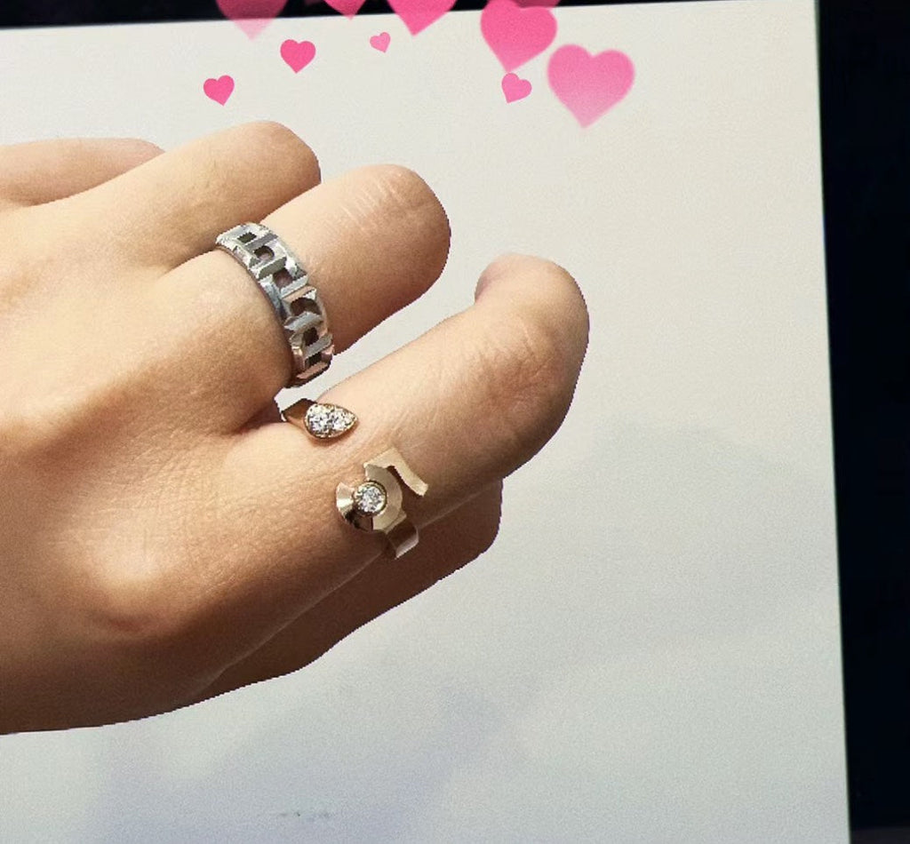 Chanel No.5 Ring - 18K Gold