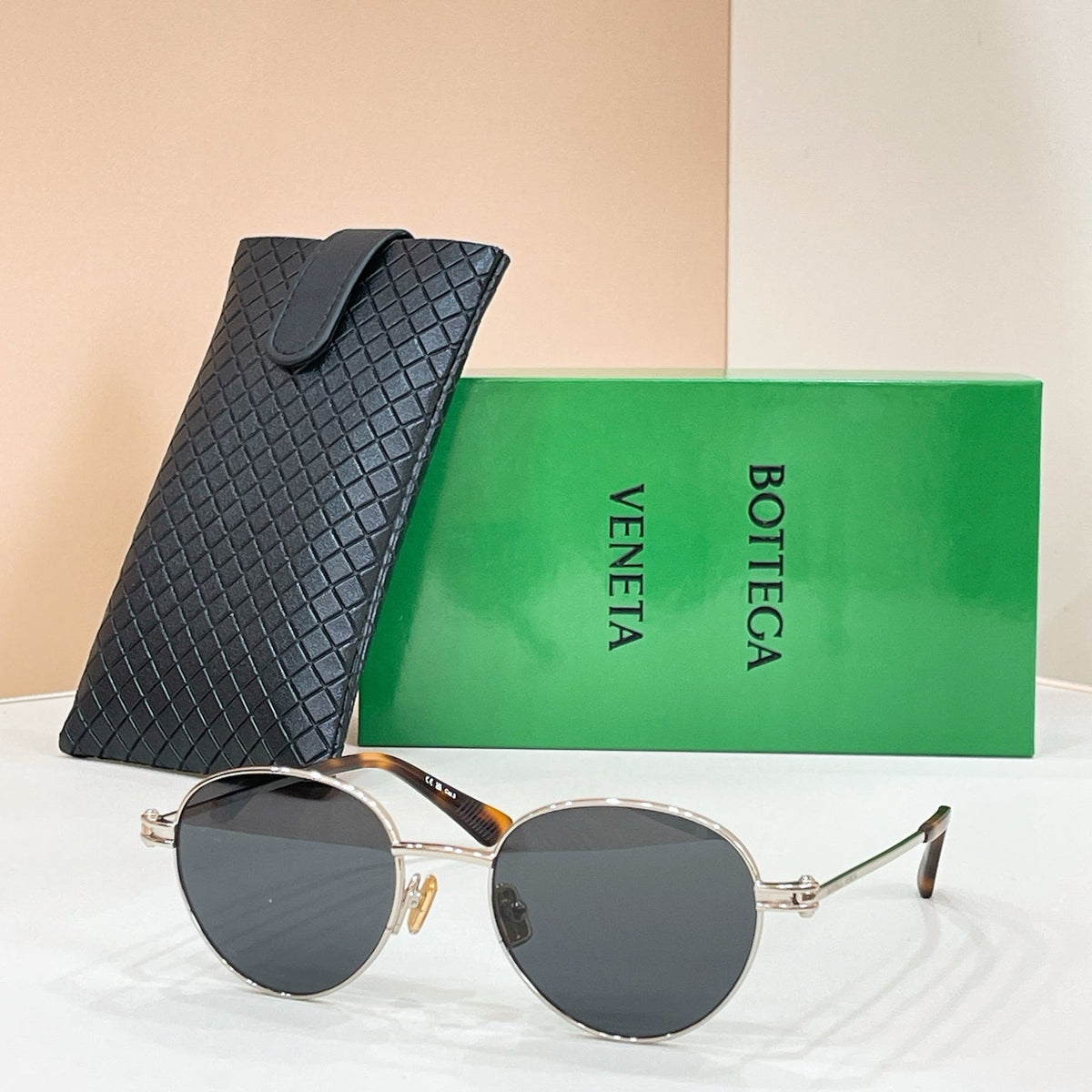 Bottega Veneta BV1382S Sunglasses